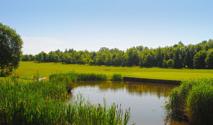 The Par 4 7th, by kind permission of Darrington Golf Club