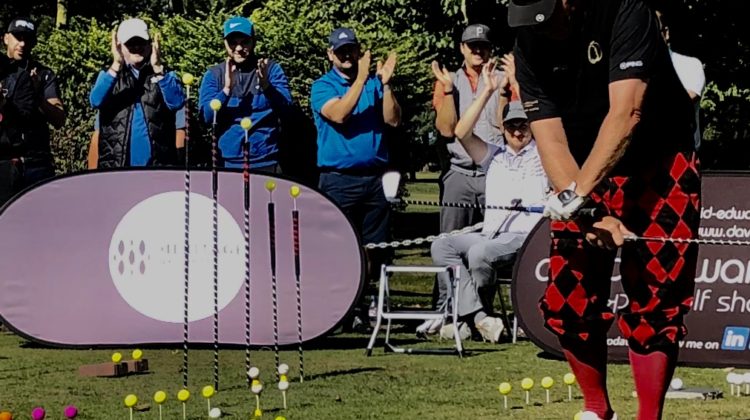 Performing 'Edward Scissorhands', by kind permission of David Edwards / International Trick Golf Show