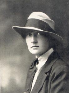 A profile photo of Cecil Leitch in 1921, by kind permission of the Women Golfers' Museum