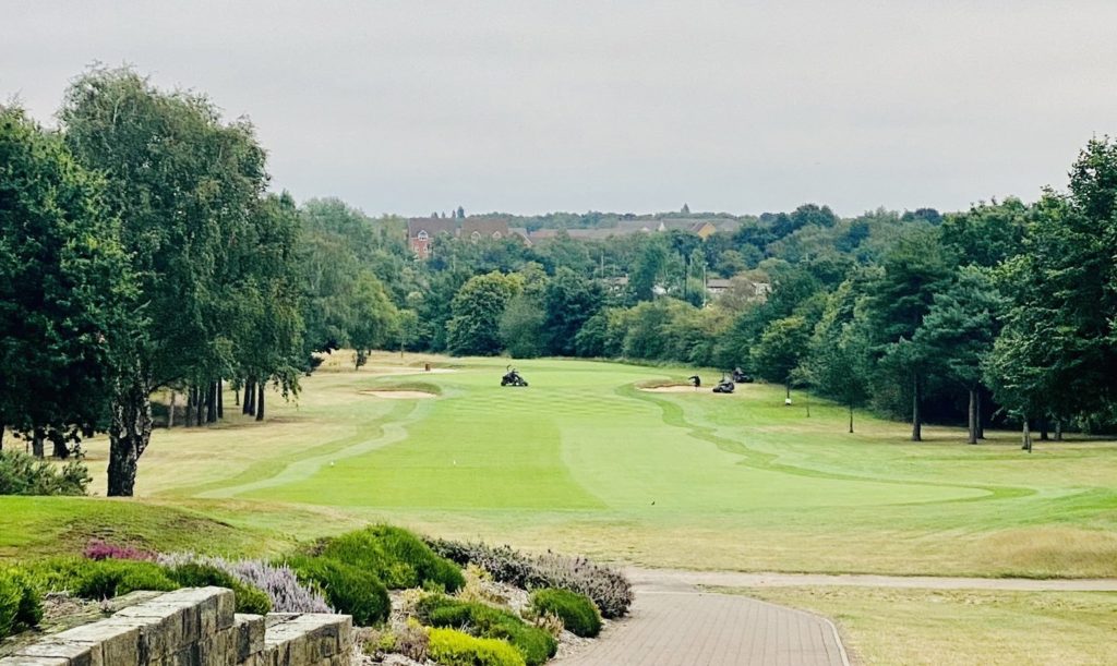 A view of the Par 4 opening hole at Wheatley Golf Club, by kind permission of the 2020protour
