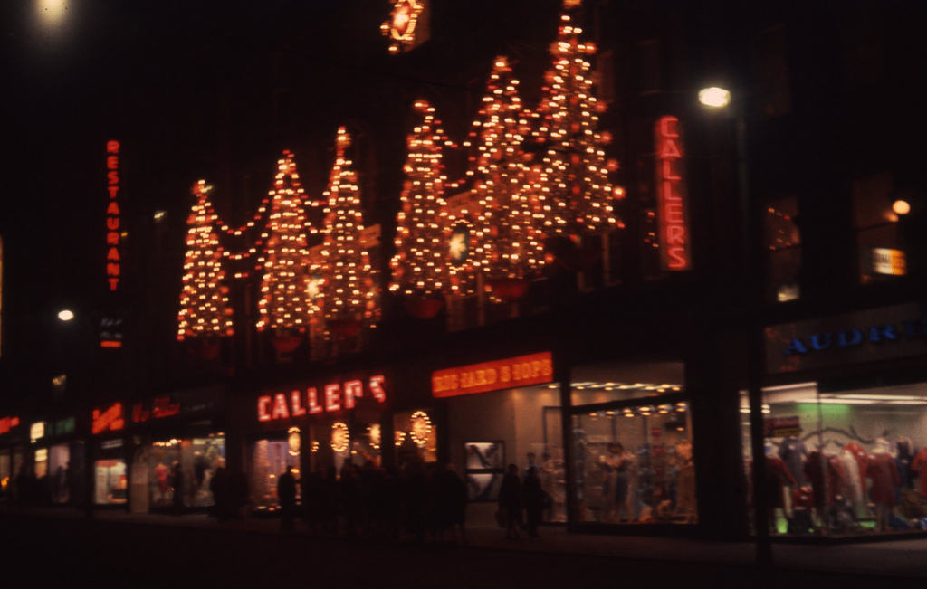 Callers of Newcastle Department Store in 1964 ... photograph credit Ronald Sanderson, by courtesy of Tyne & Wear Archives & Museums / South Shields Museum & Art Gallery