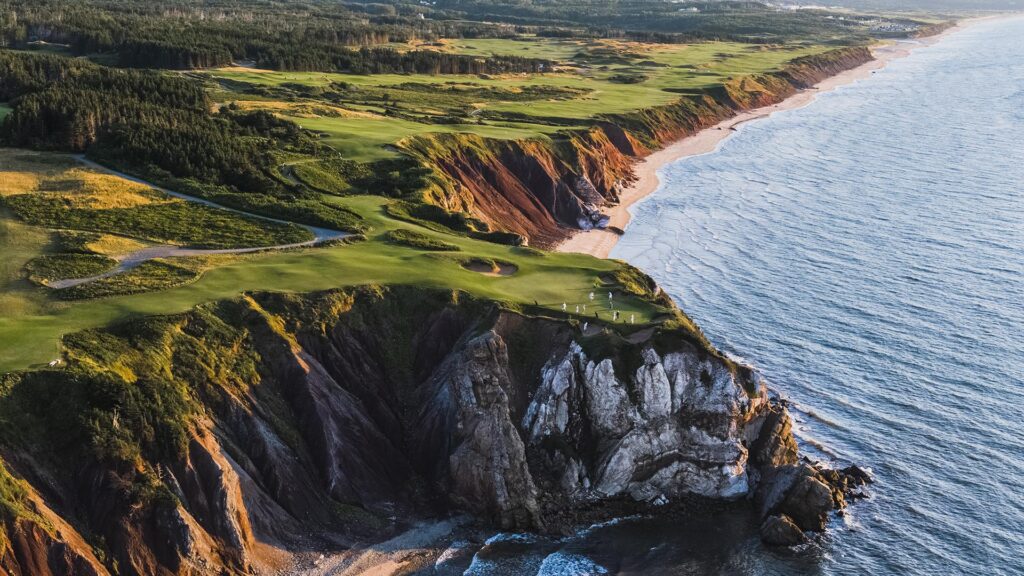 Cabot Cliffs ... photograph kindly supplied by Best Golf Trips (accreditation www.novascotia.com)