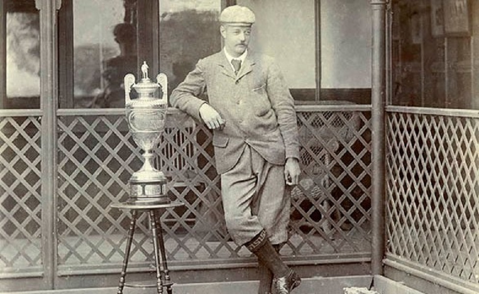 Photograph of Freddie Tait with the Amateur Championship Trophy